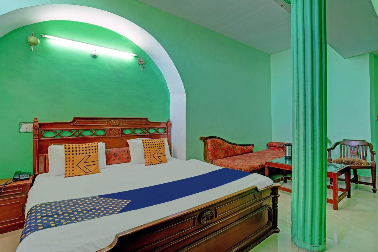 SPOT ON 79984 Hotel Castle View Masuri Exterior foto