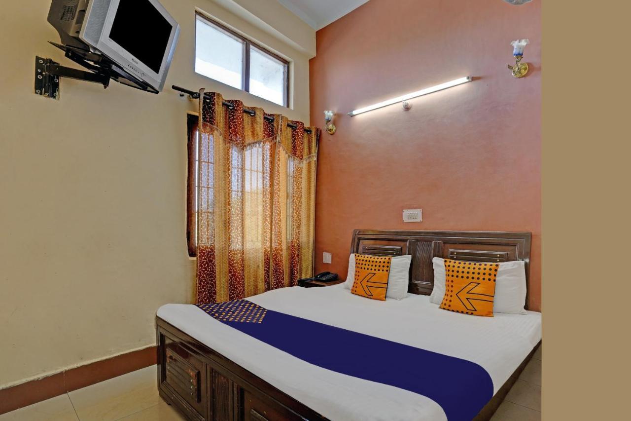 SPOT ON 79984 Hotel Castle View Masuri Exterior foto