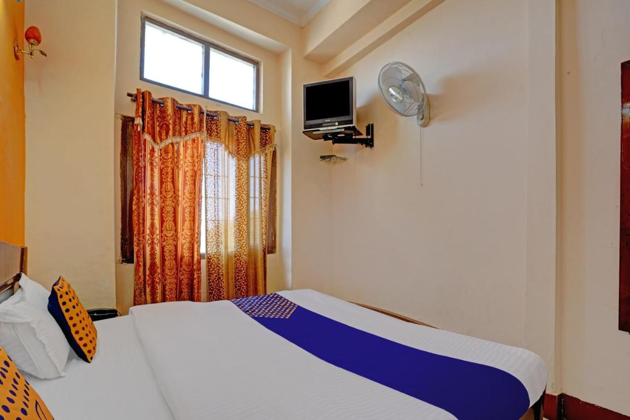 SPOT ON 79984 Hotel Castle View Masuri Exterior foto